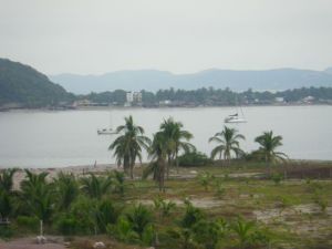 Looking towards Isla. You can clearly see Stone Island Gardens, the hotel attached to Carmelita's.